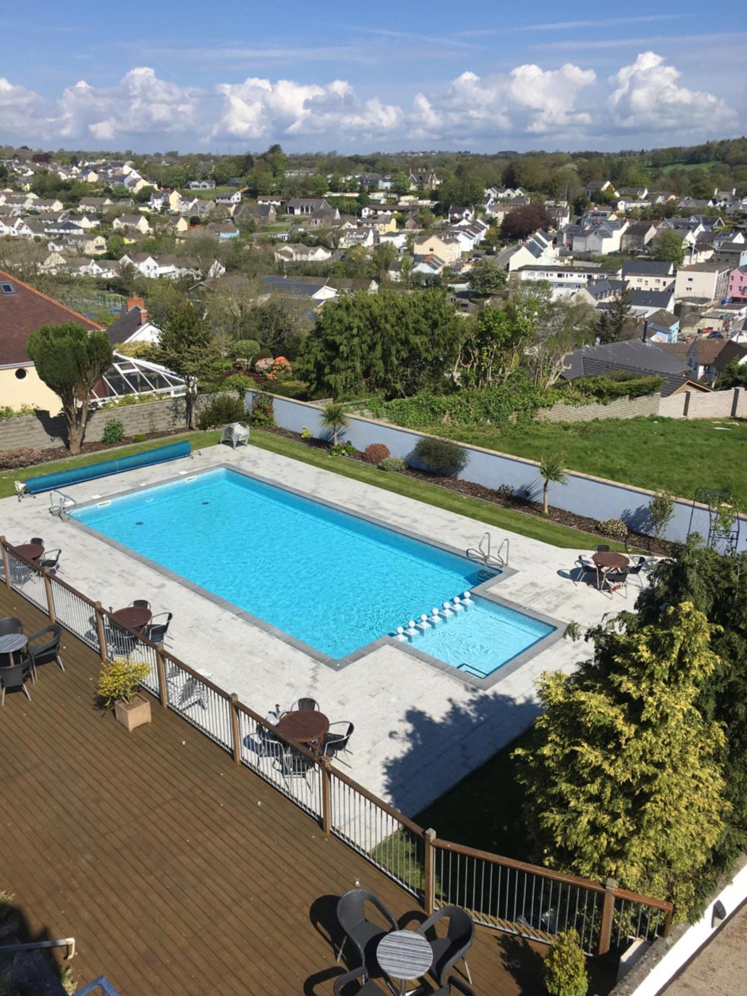 Merlewood Hotel 손더스풋 외부 사진