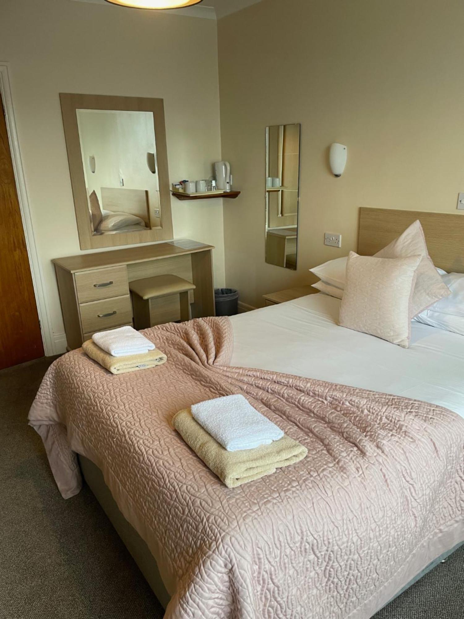 Merlewood Hotel 손더스풋 외부 사진