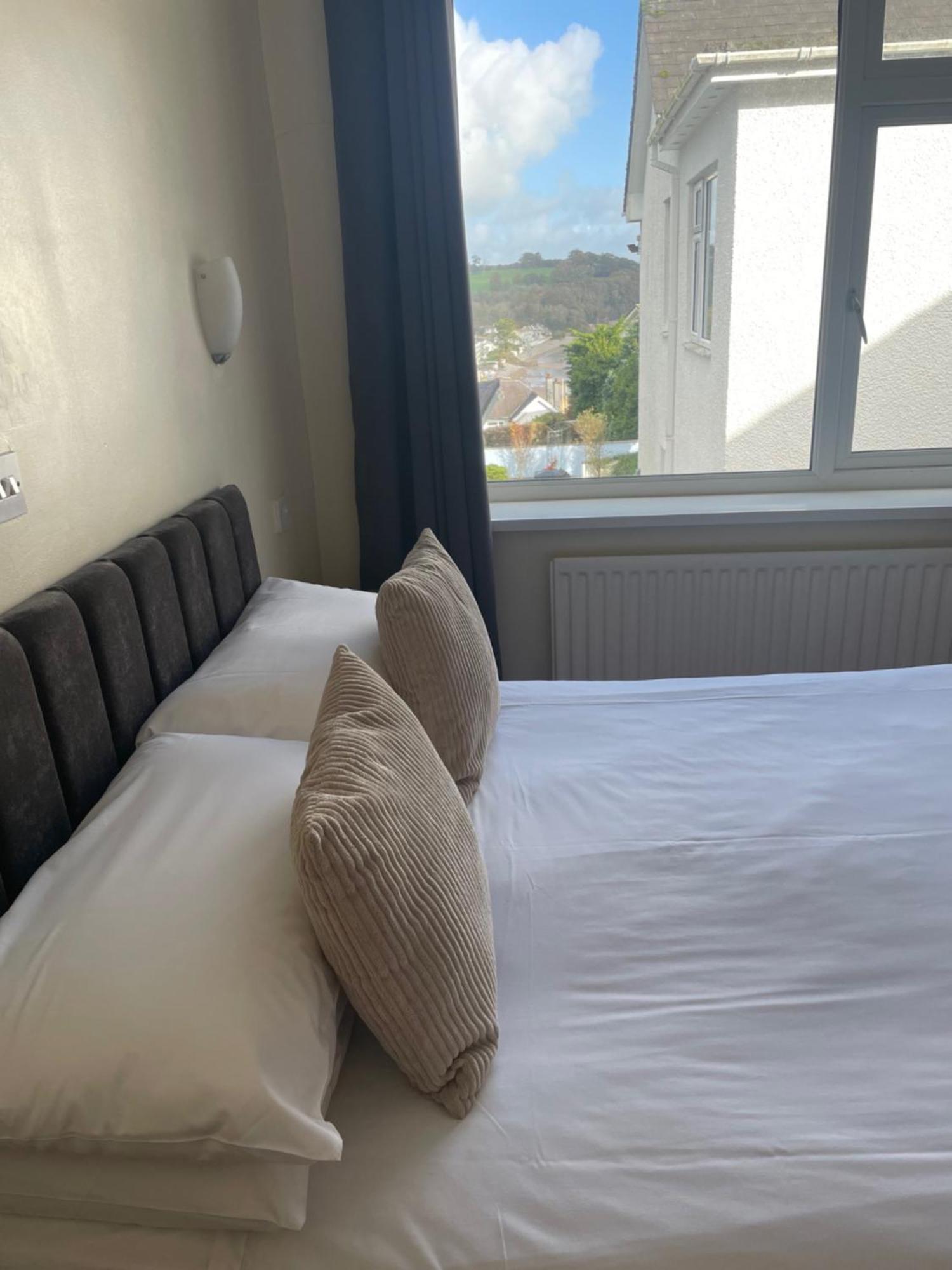Merlewood Hotel 손더스풋 외부 사진